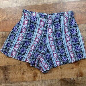 Women’s LA Hearts Lined Shorts size Large